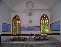 L'intérieur de la chapelle des fusillés