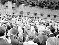 Le général de Gaulle lors de l'inauguration du mémorial de la France combattante