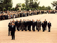 François Mitterrand lors de la cérémonie commémorative de l'appel du 18 juin
