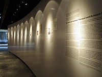 Présentation des lettres de fusillés au centre des anciennes écuries