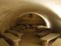 Crypte provisoire dans laquelle reposaient les morts pour la France, du 11 novembre 1945 au 17 juin 1960, date de leur transfert dans le mémorial de la France combattante.