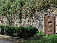 Casemate, transformée en caveau provisoire, dans laquelle reposaient les corps des morts pour la France, du 11 novembre 1945 au 17 juin 1960, date de leur transfert dans le mémorial de la France combattante.