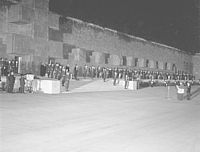 17 juin 1960, veillée de transfert des dépouilles de la casemate vers la crypte du Mémorial